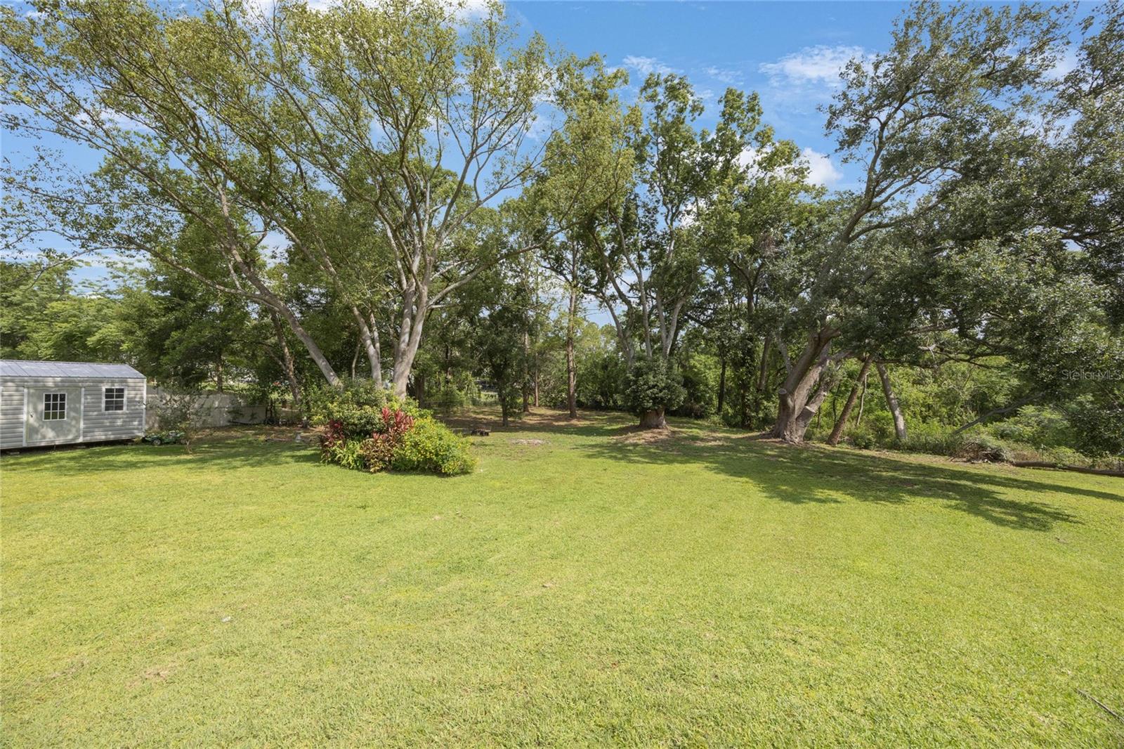 Listing photo id 36 for 5933 Carina Trace