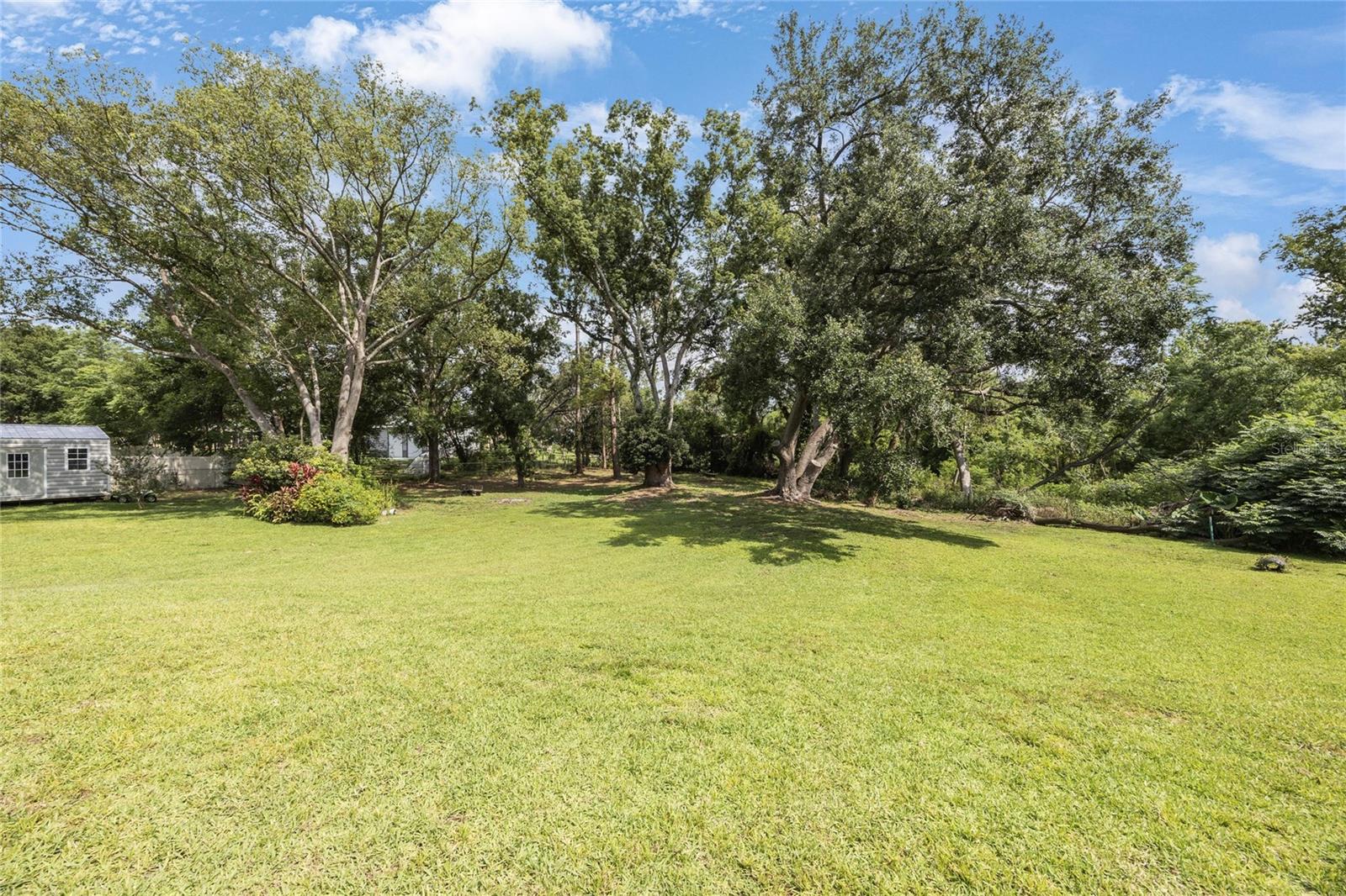 Listing photo id 38 for 5933 Carina Trace