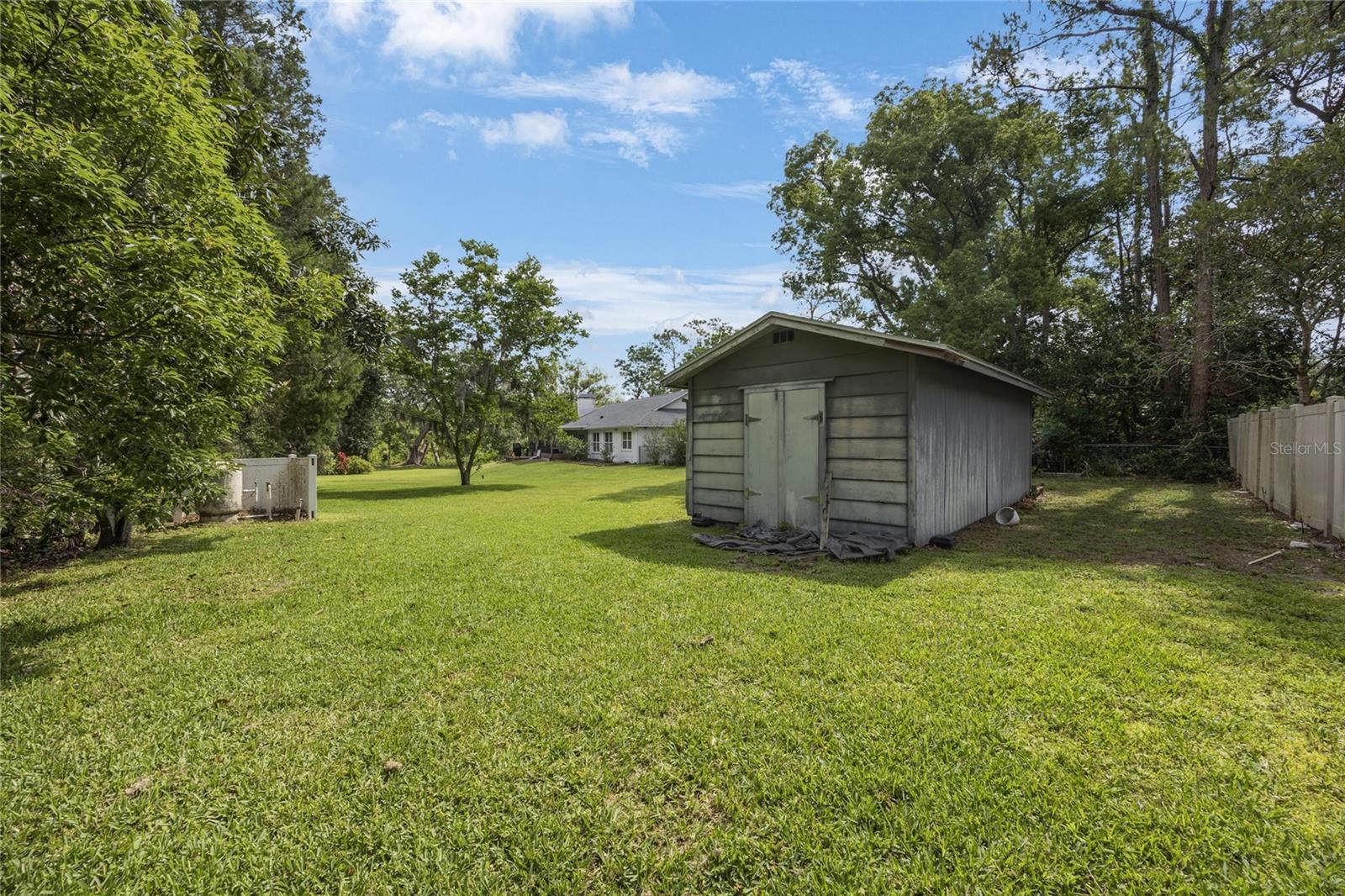 Listing photo id 43 for 5933 Carina Trace