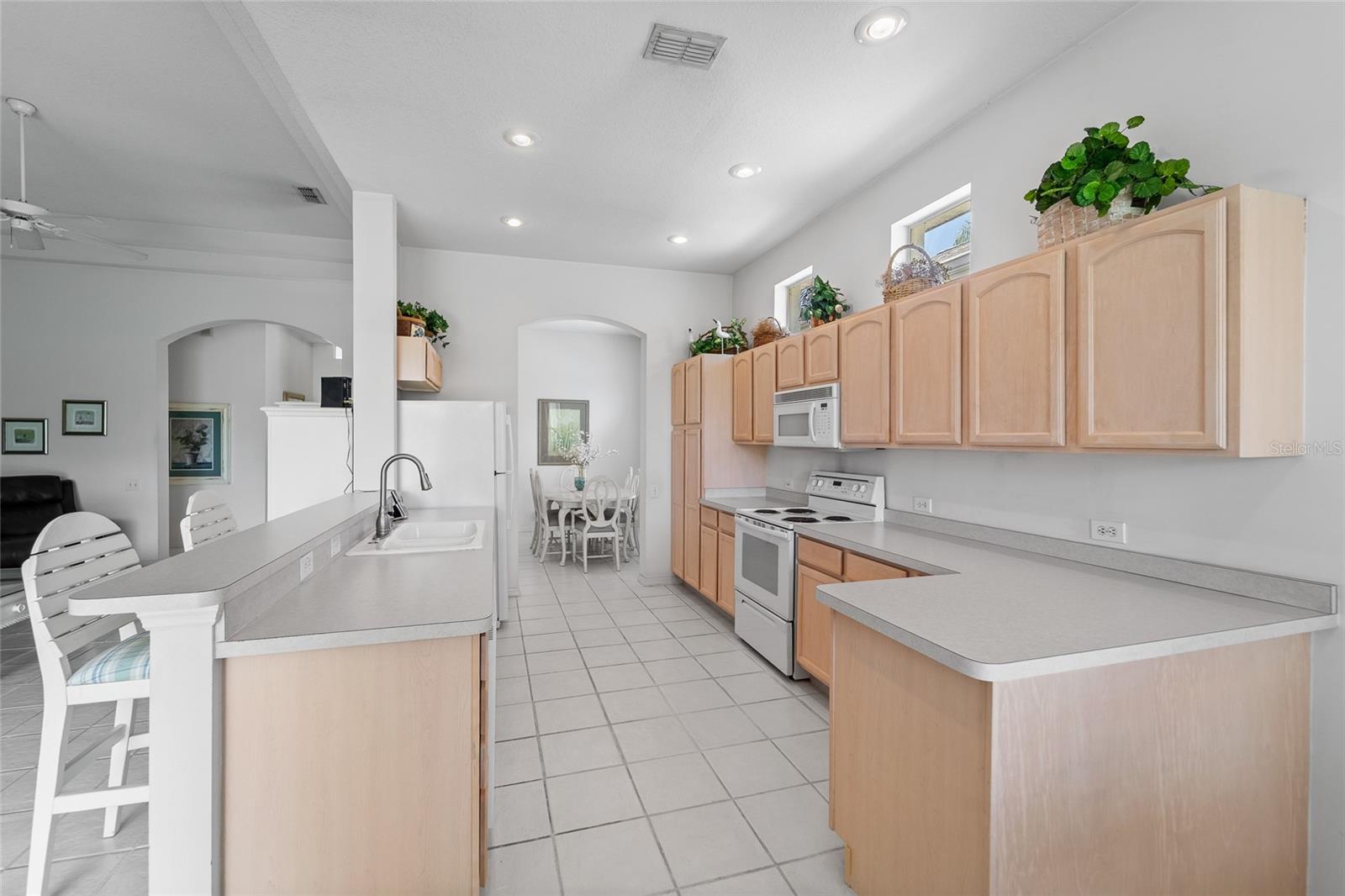Listing photo id 8 for 1130 Hominy Hill Drive