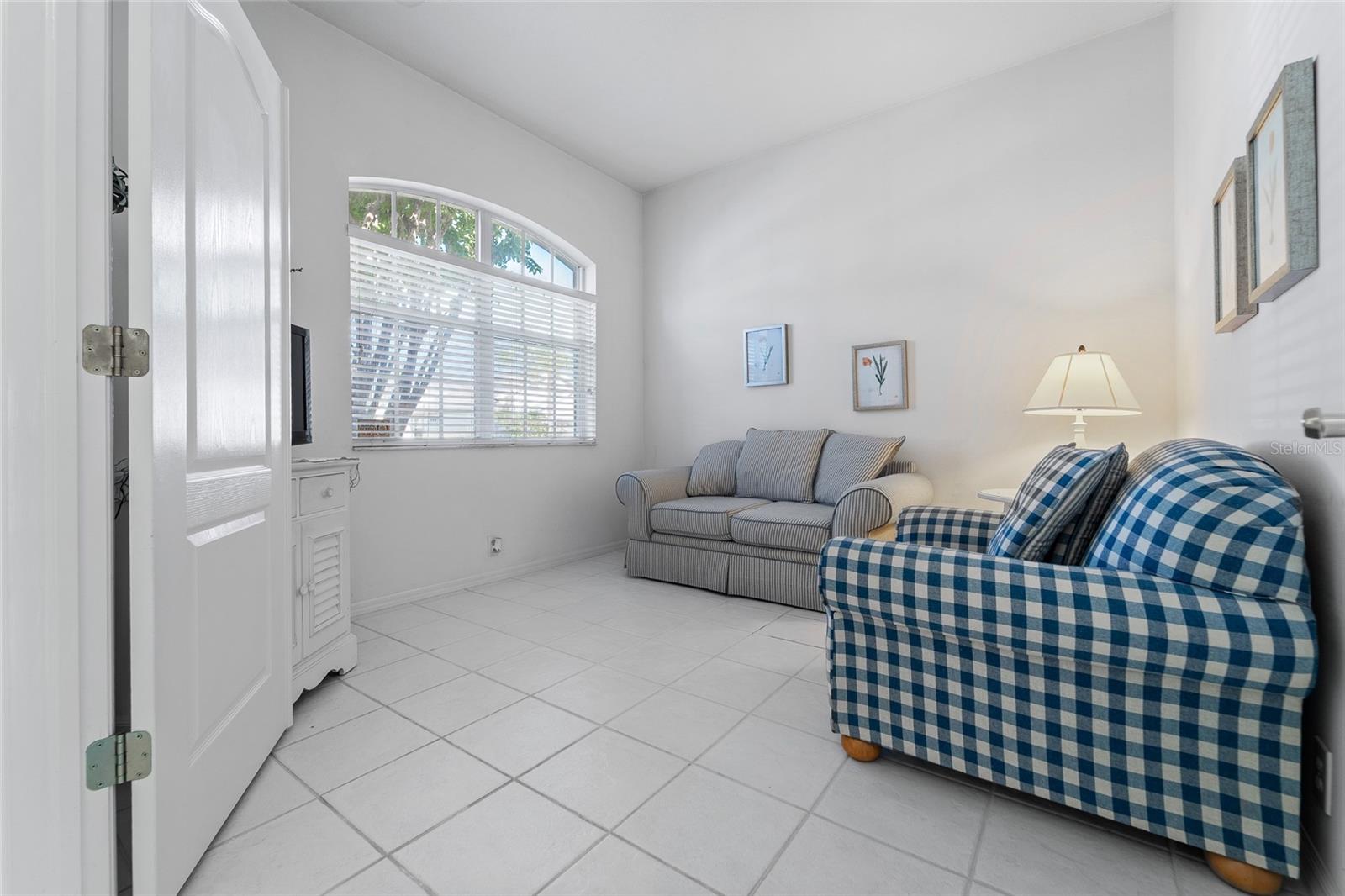 Listing photo id 17 for 1130 Hominy Hill Drive