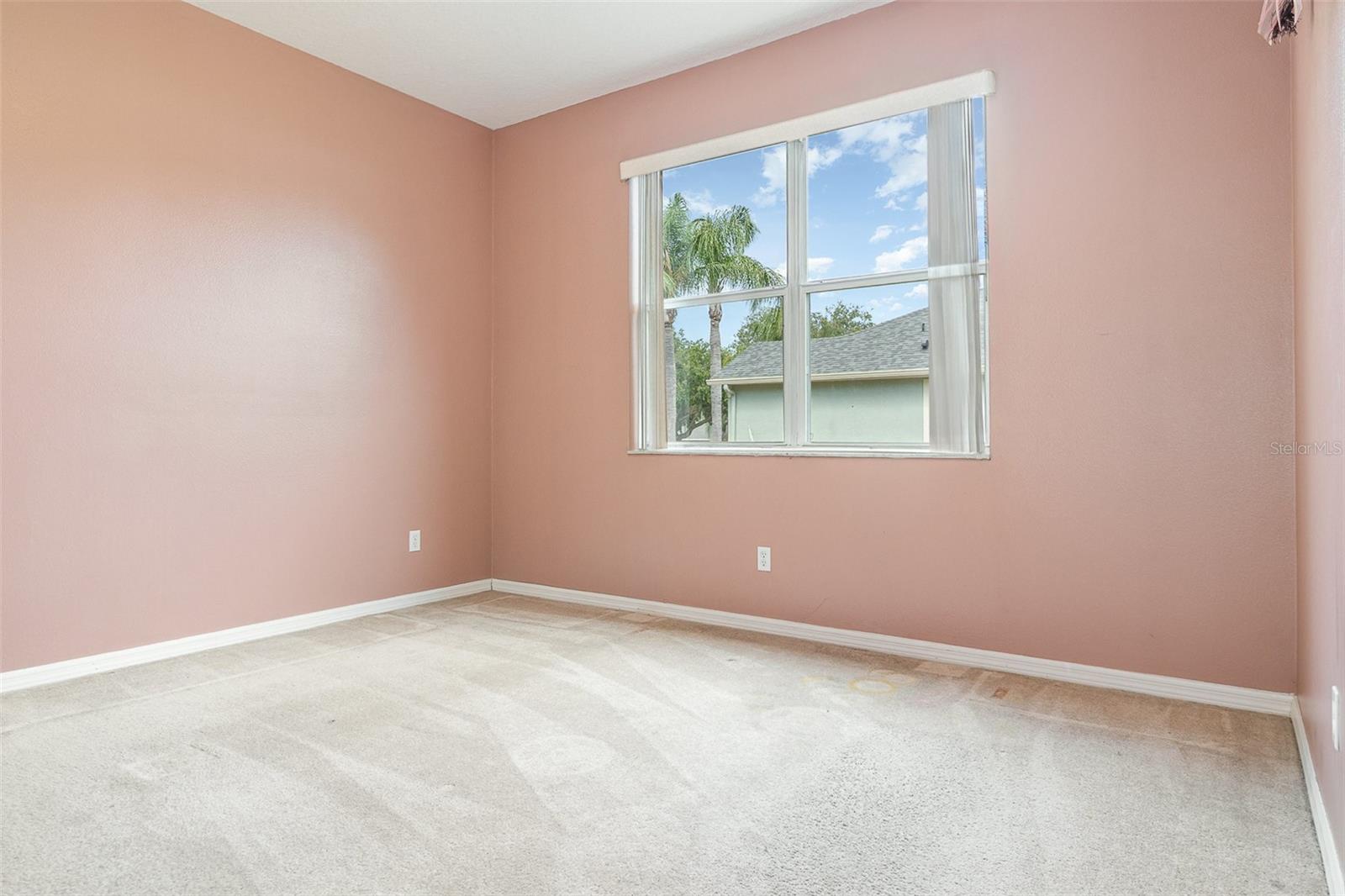 Image 32 of 42 For 239 Beacon Pointe Drive