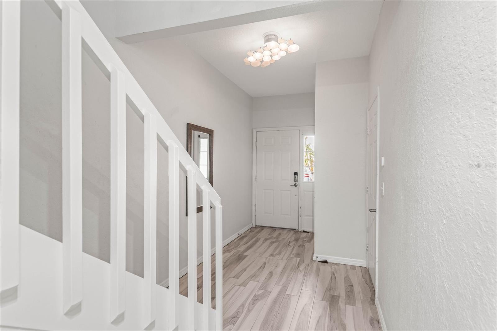 Image 5 of 36 For 1109 Pinellas Bayway S 102