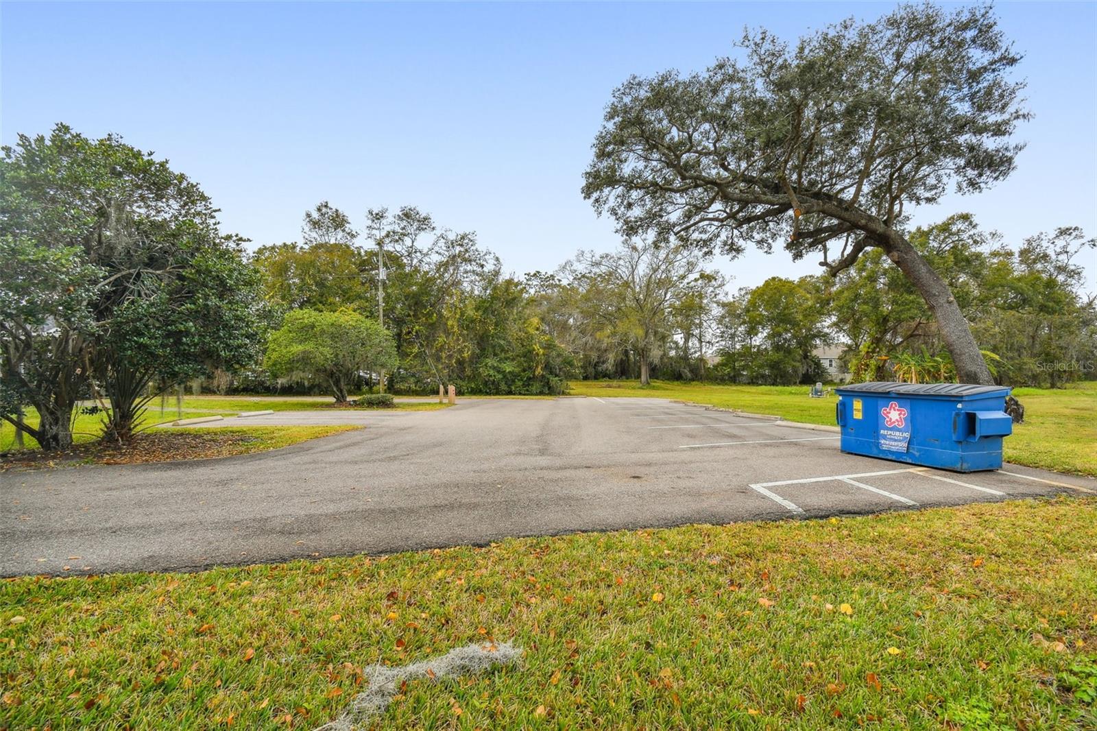 Image 15 of 26 For 10510 Gibsonton Drive