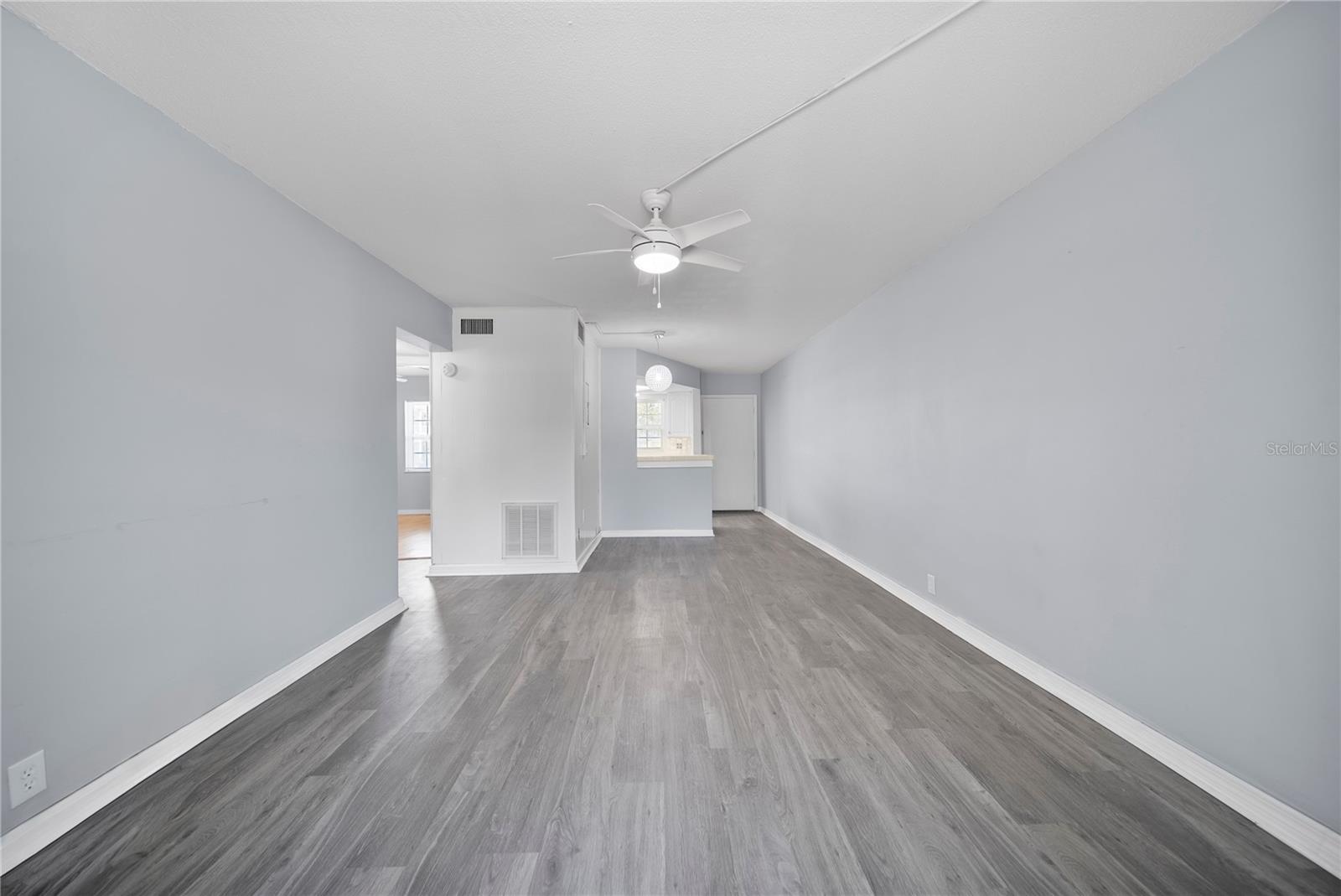 Image 3 of 20 For 4747 Azalea Drive 115