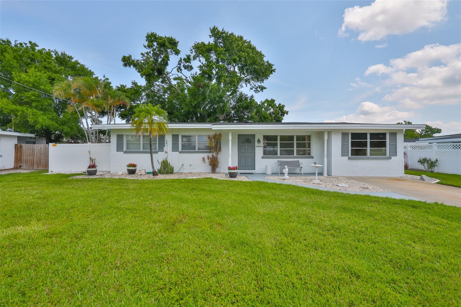 Details for 513 Fairhope Drive, APOLLO BEACH, FL 33572