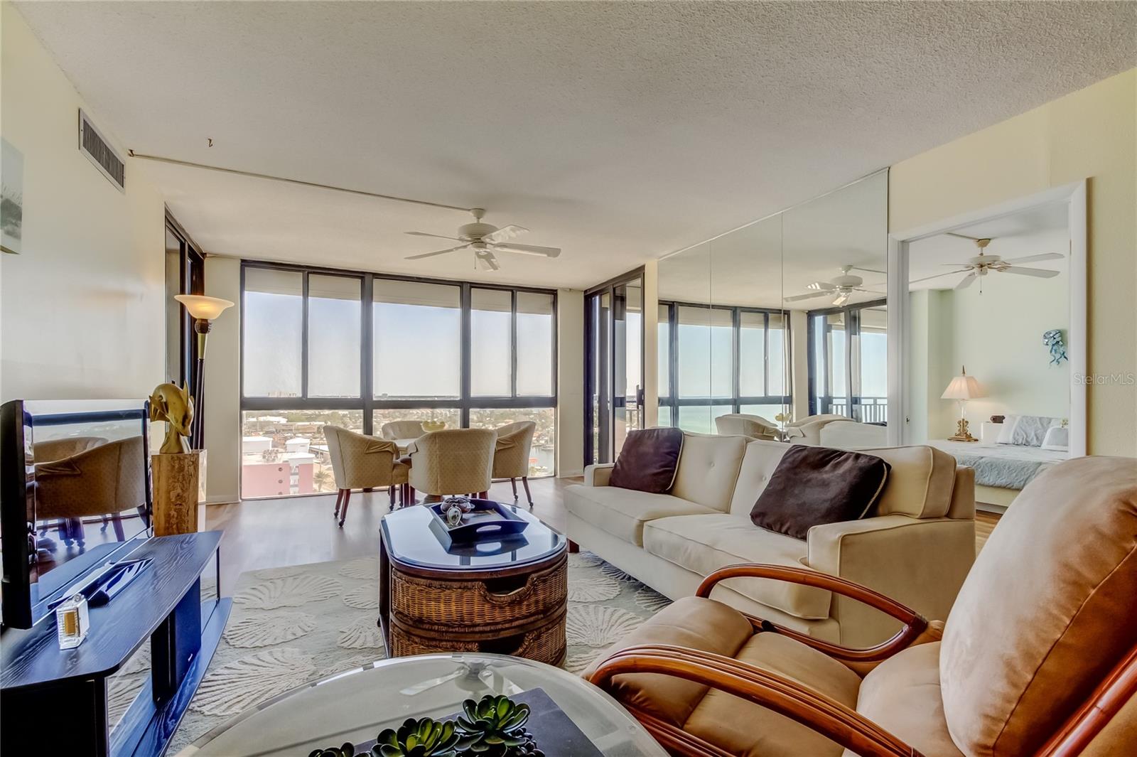 Image 14 of 38 For 3820 Gulf Boulevard 1107
