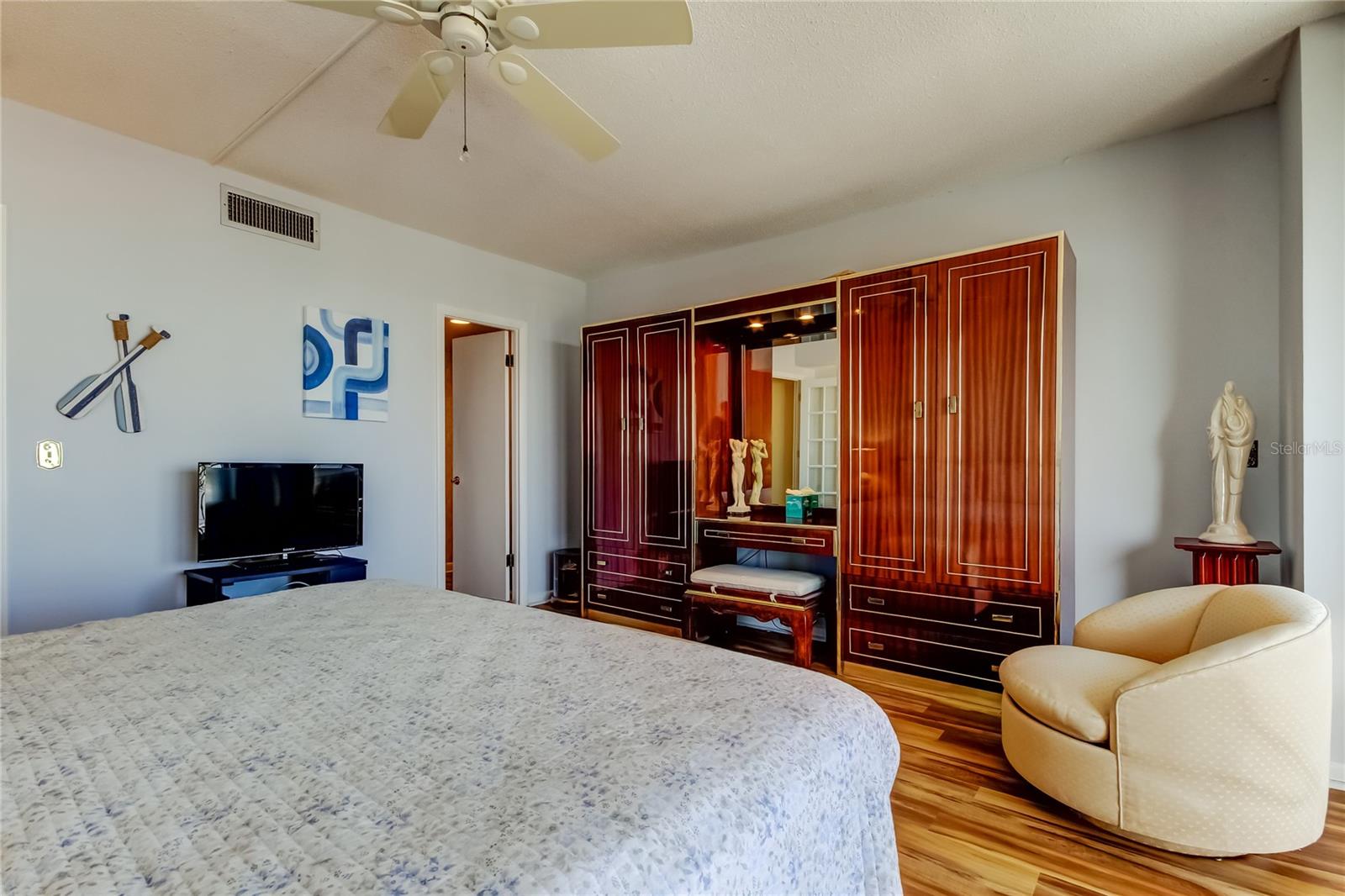 Image 27 of 38 For 3820 Gulf Boulevard 1107