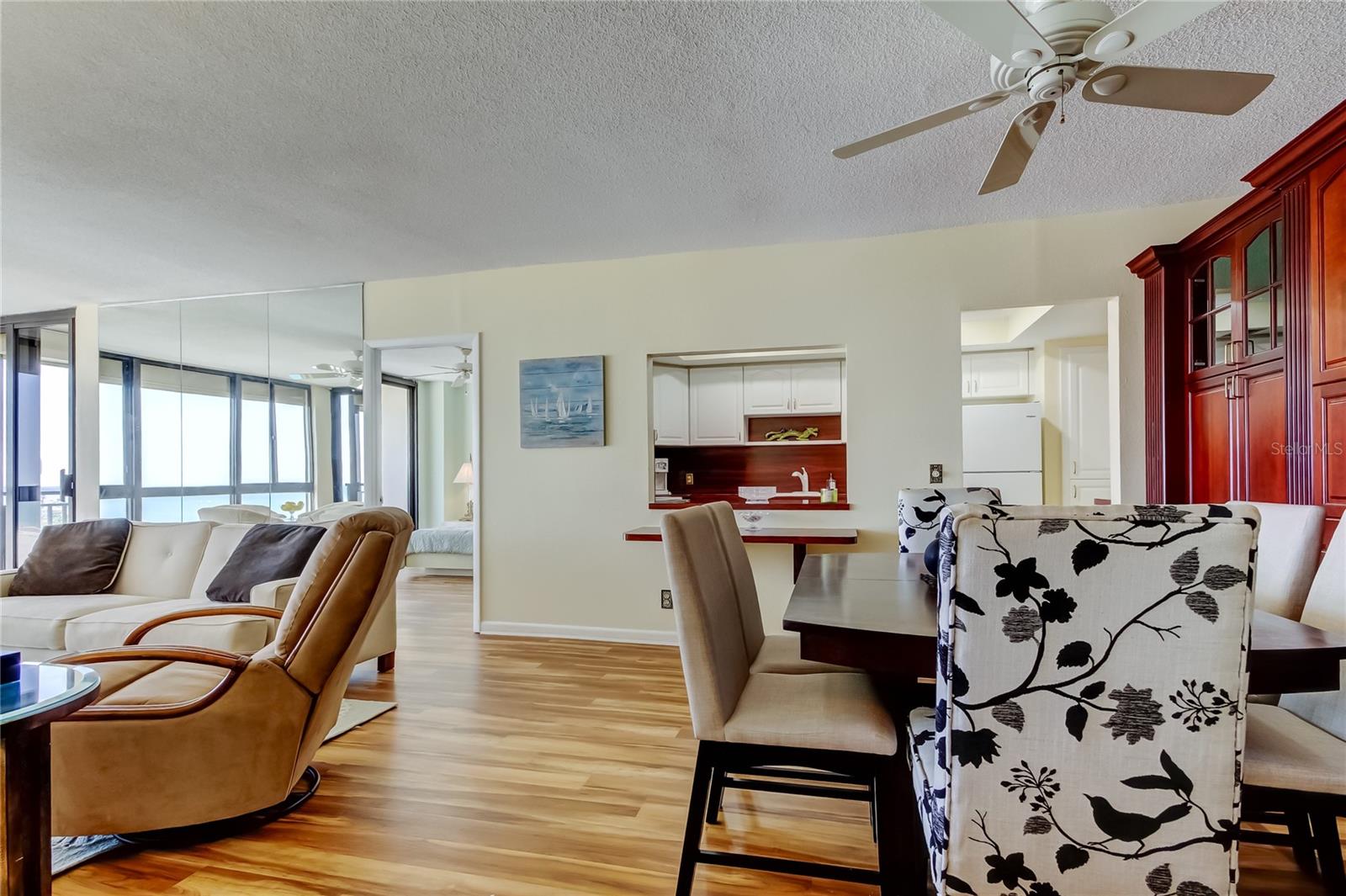 Image 3 of 38 For 3820 Gulf Boulevard 1107