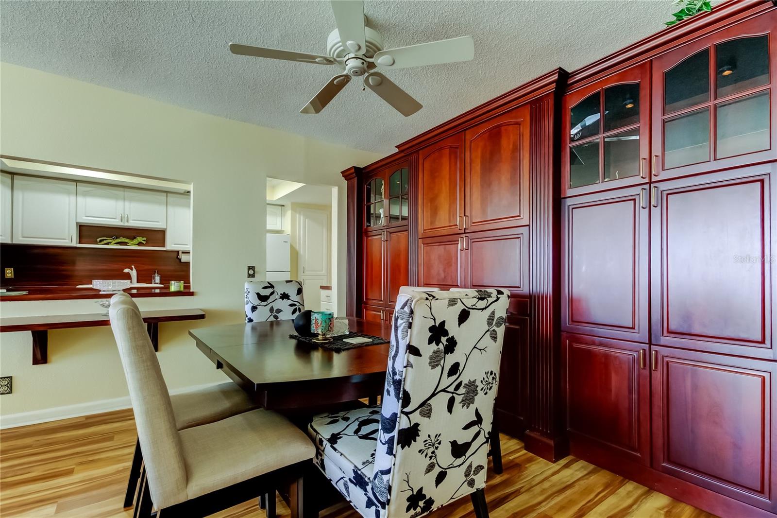 Image 4 of 38 For 3820 Gulf Boulevard 1107