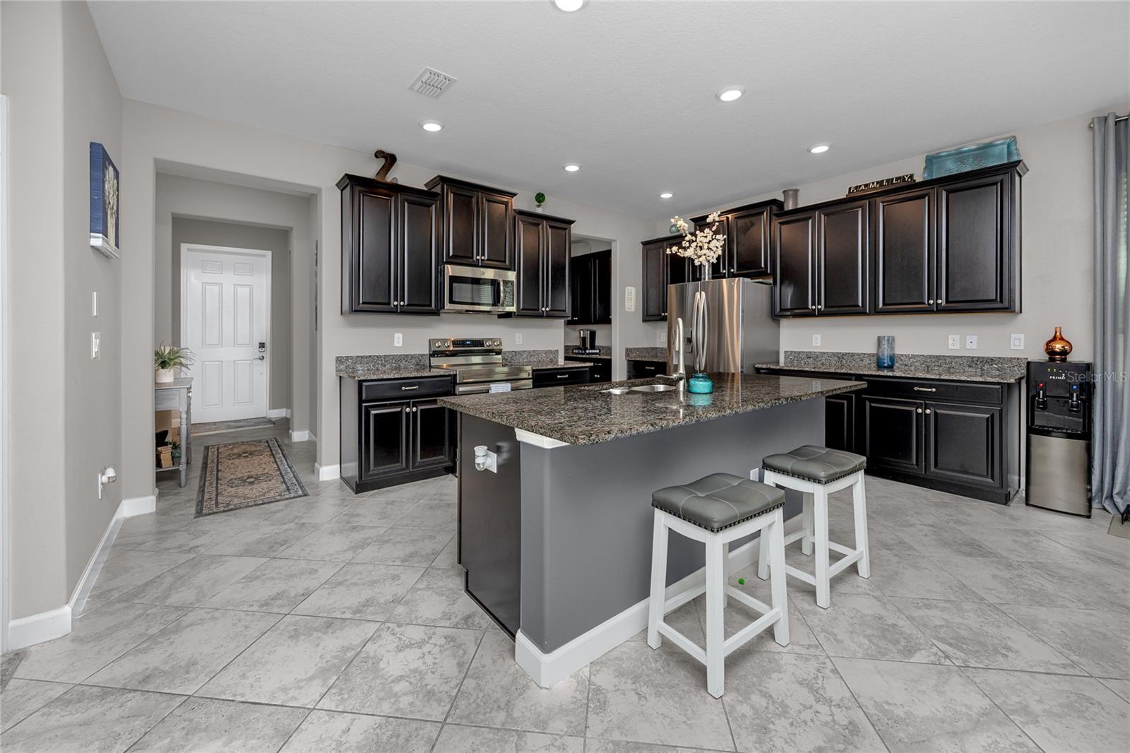 Listing photo id 4 for 11320 Chilly Water Court