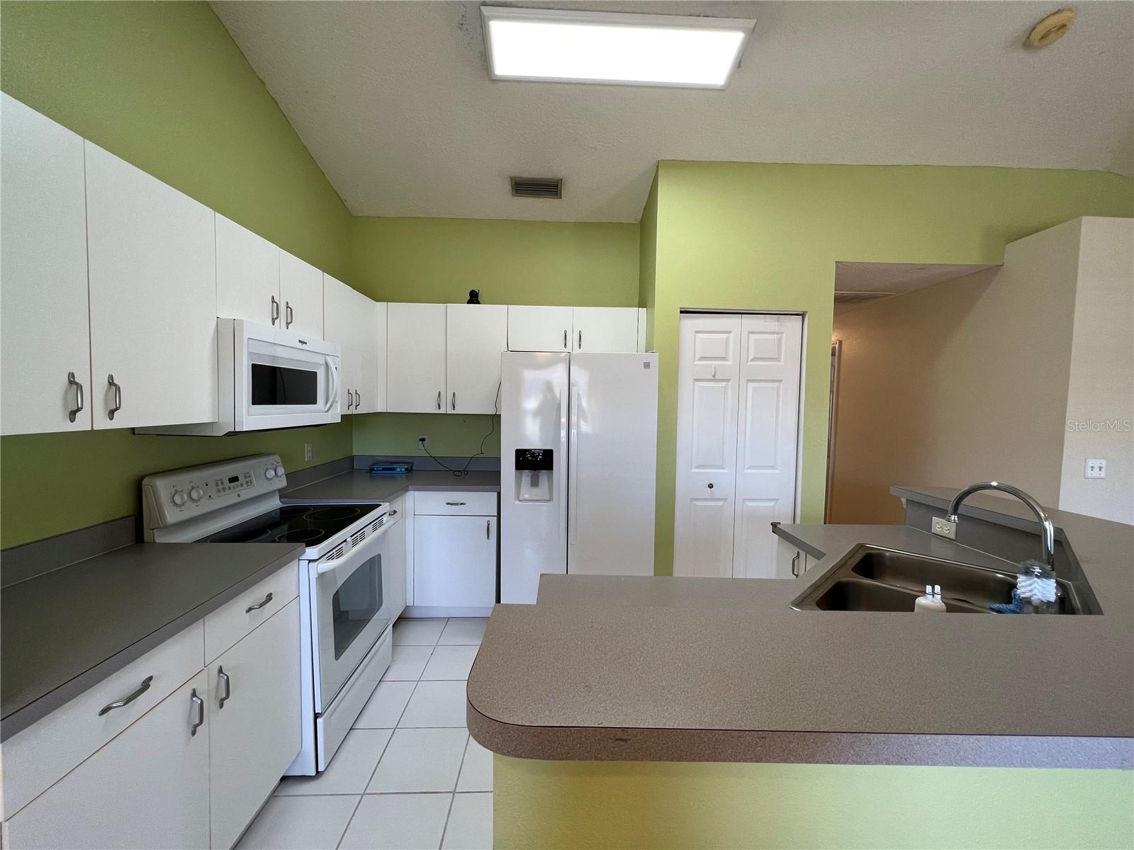Image 8 of 22 For 6807 Kingston Drive