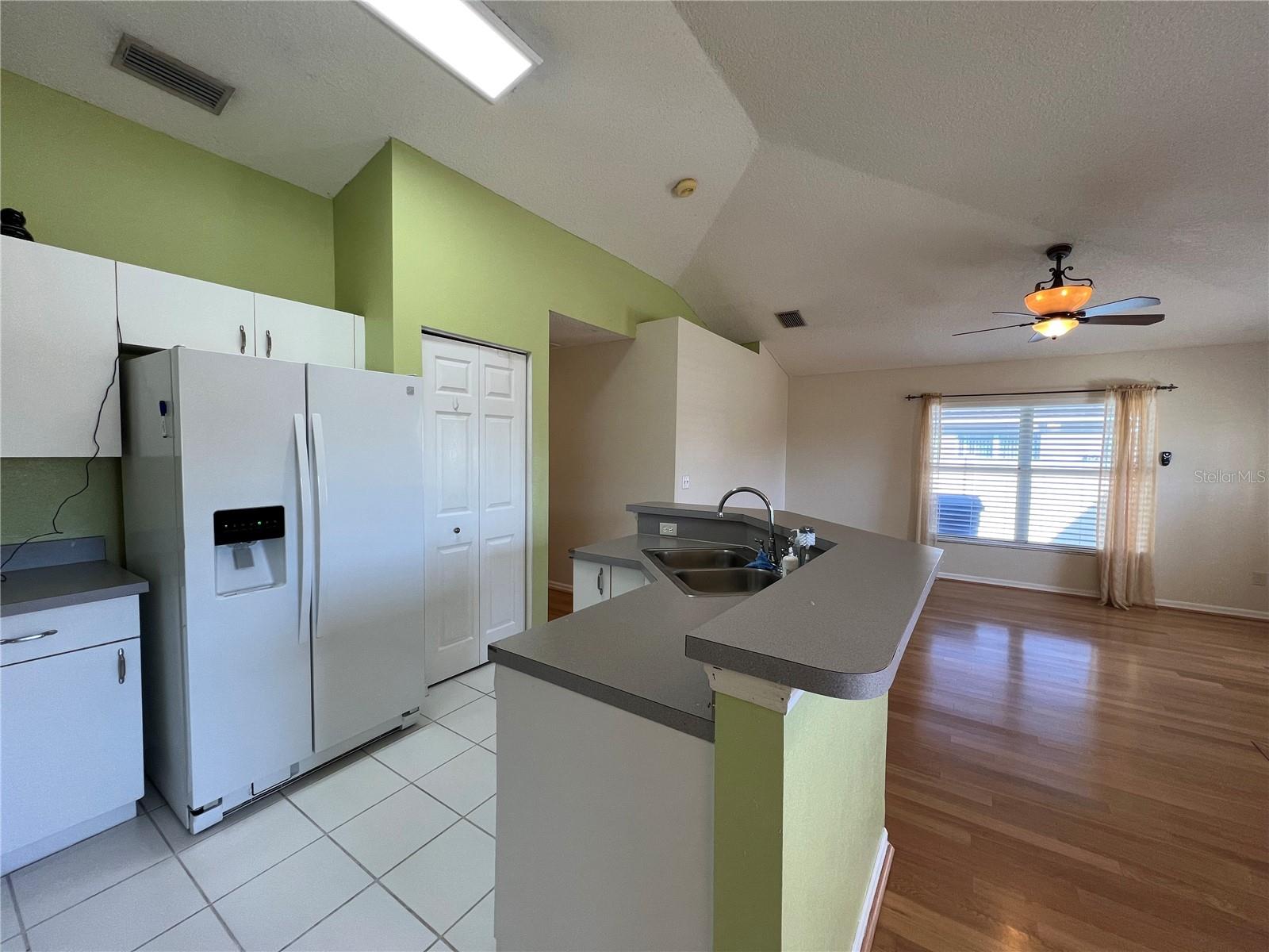 Image 9 of 22 For 6807 Kingston Drive