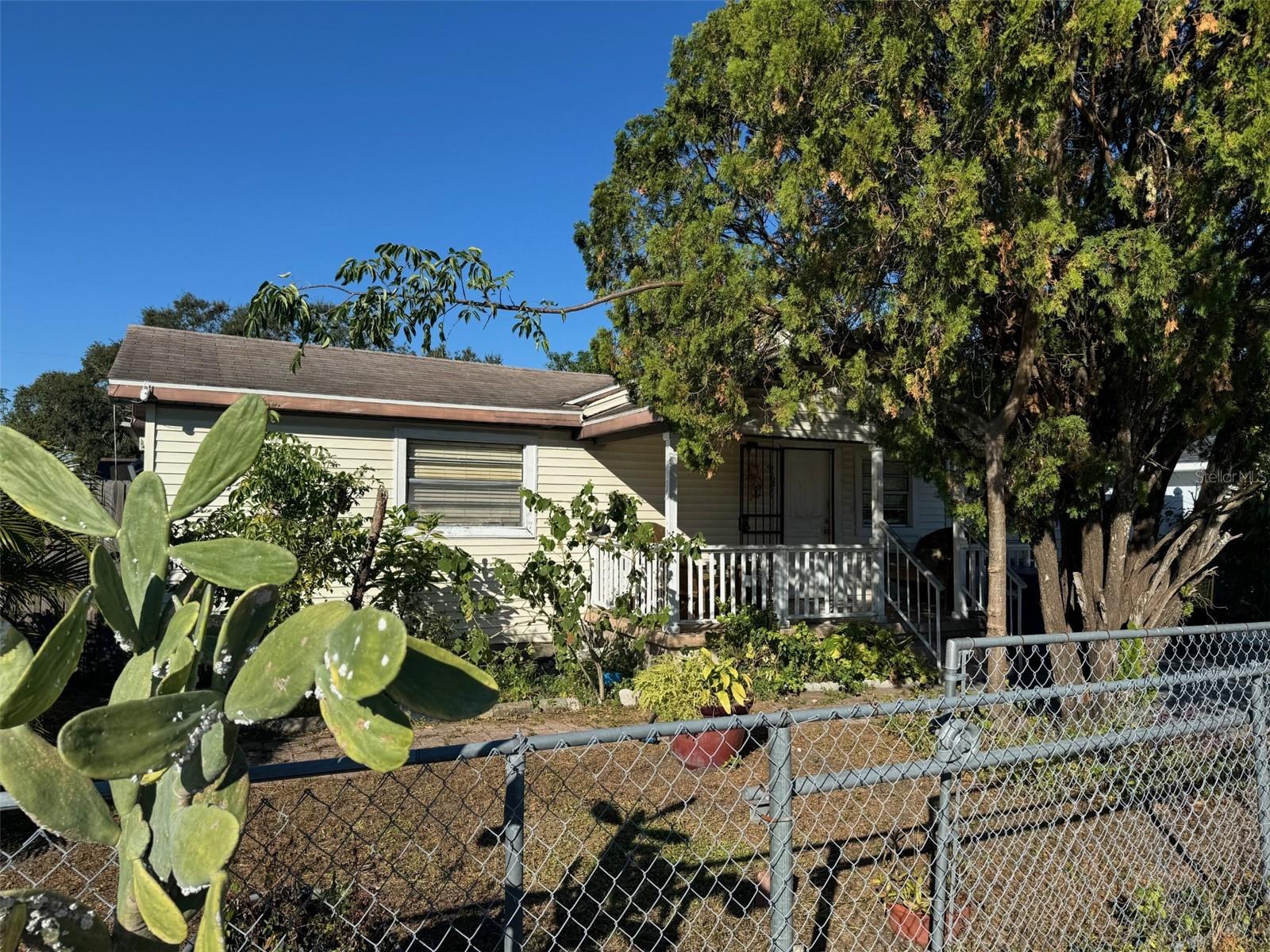 Image 3 of 10 For 3311 Saint Conrad Street