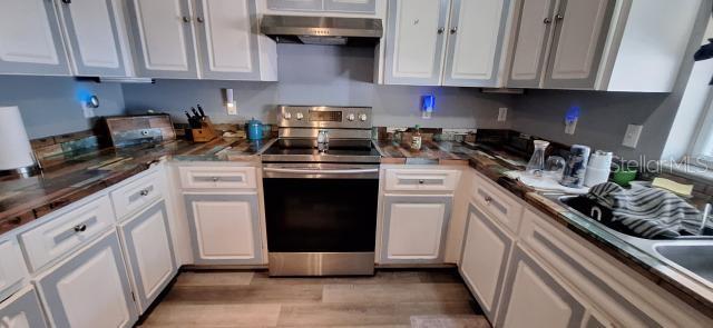 Listing photo id 11 for 1160 Geneva Place