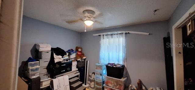 Listing photo id 15 for 1160 Geneva Place