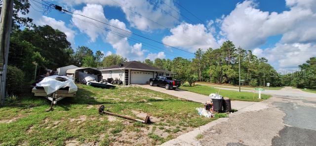 Listing photo id 0 for 1160 Geneva Place