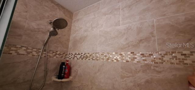 Listing photo id 19 for 1160 Geneva Place