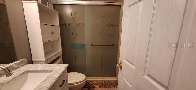 Listing photo id 21 for 1160 Geneva Place