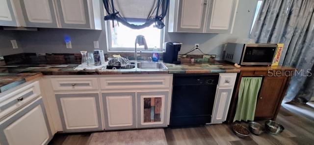 Listing photo id 24 for 1160 Geneva Place