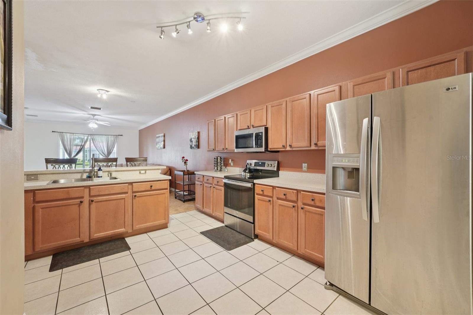 Image 3 of 25 For 10263 Devonshire Lake Drive