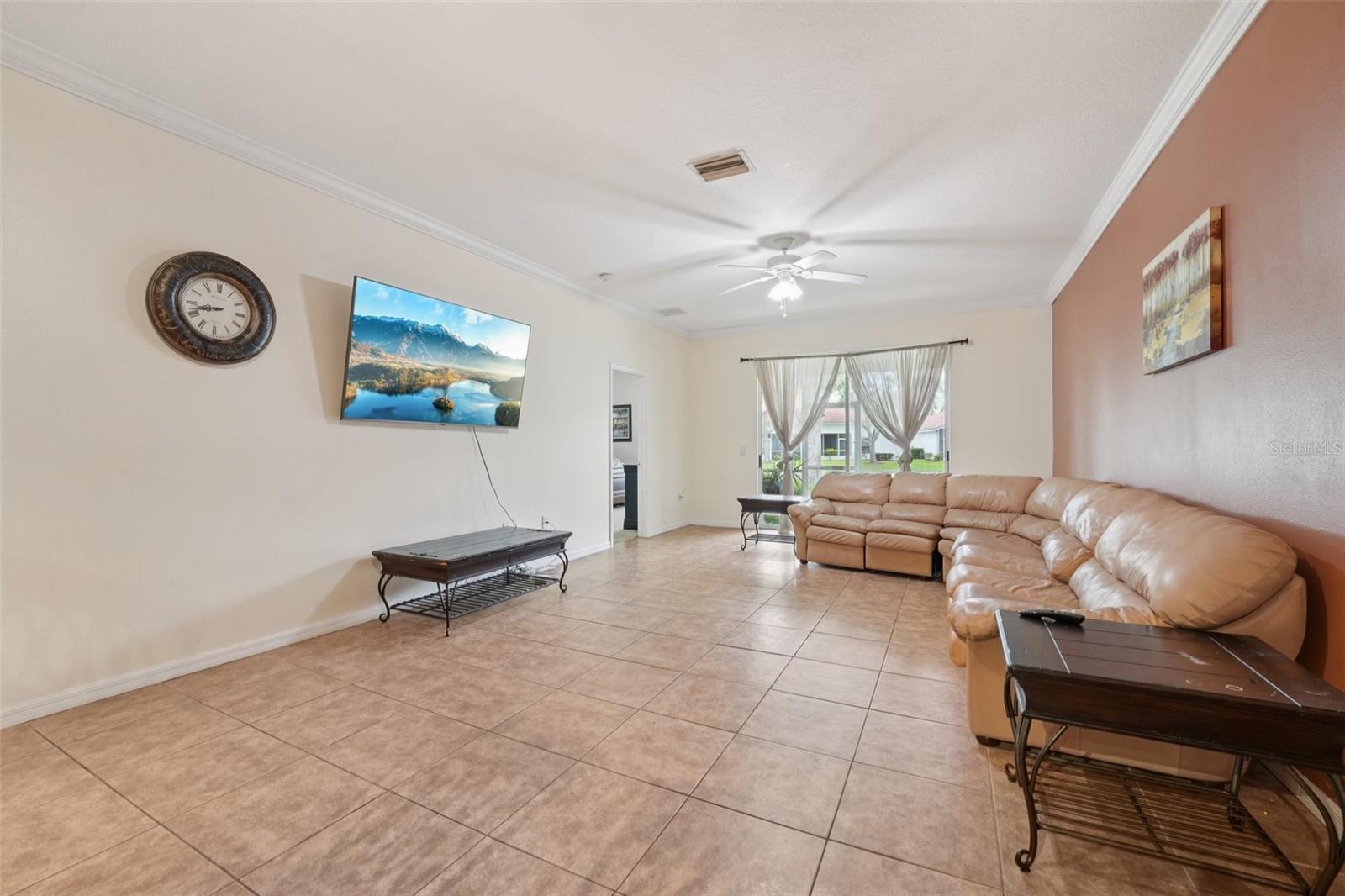 Image 7 of 25 For 10263 Devonshire Lake Drive