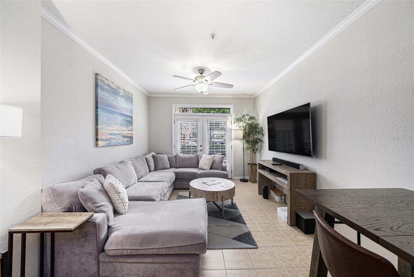 Image 3 of 19 For 4221 Spruce Street 2104