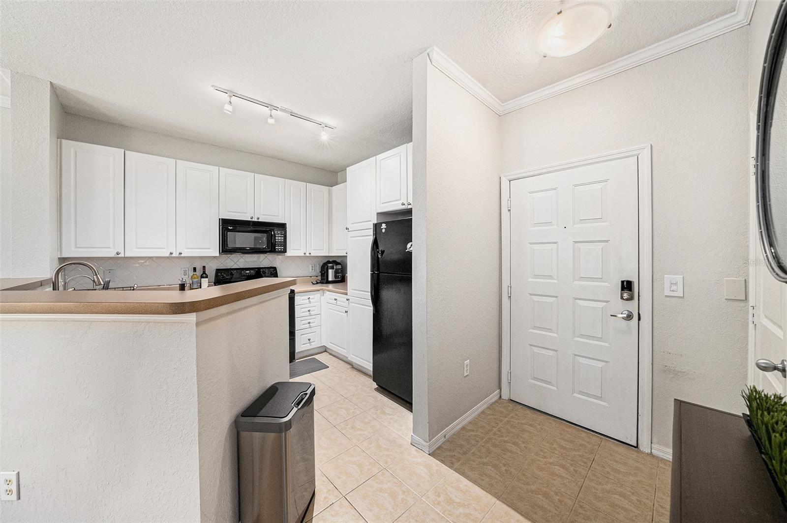 Image 8 of 19 For 4221 Spruce Street 2104