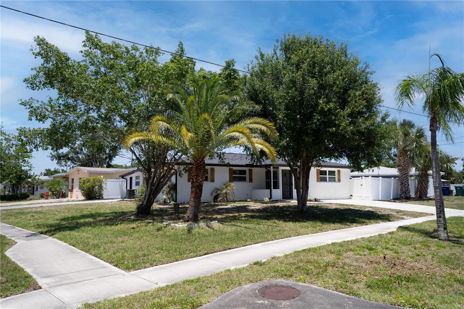 Image 3 of 34 For 9097 Southern Comfort Drive