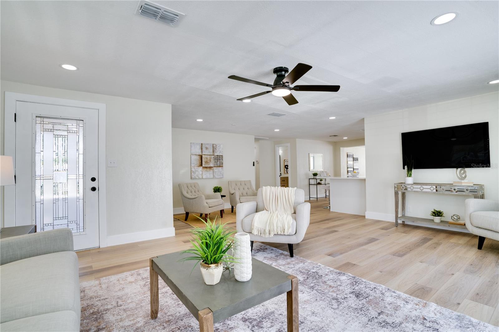 Image 9 of 34 For 9097 Southern Comfort Drive