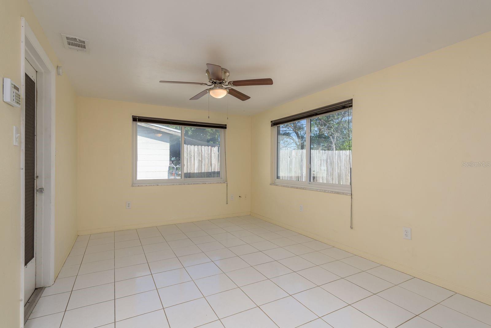 Image 12 of 30 For 4842 Odyssey Avenue