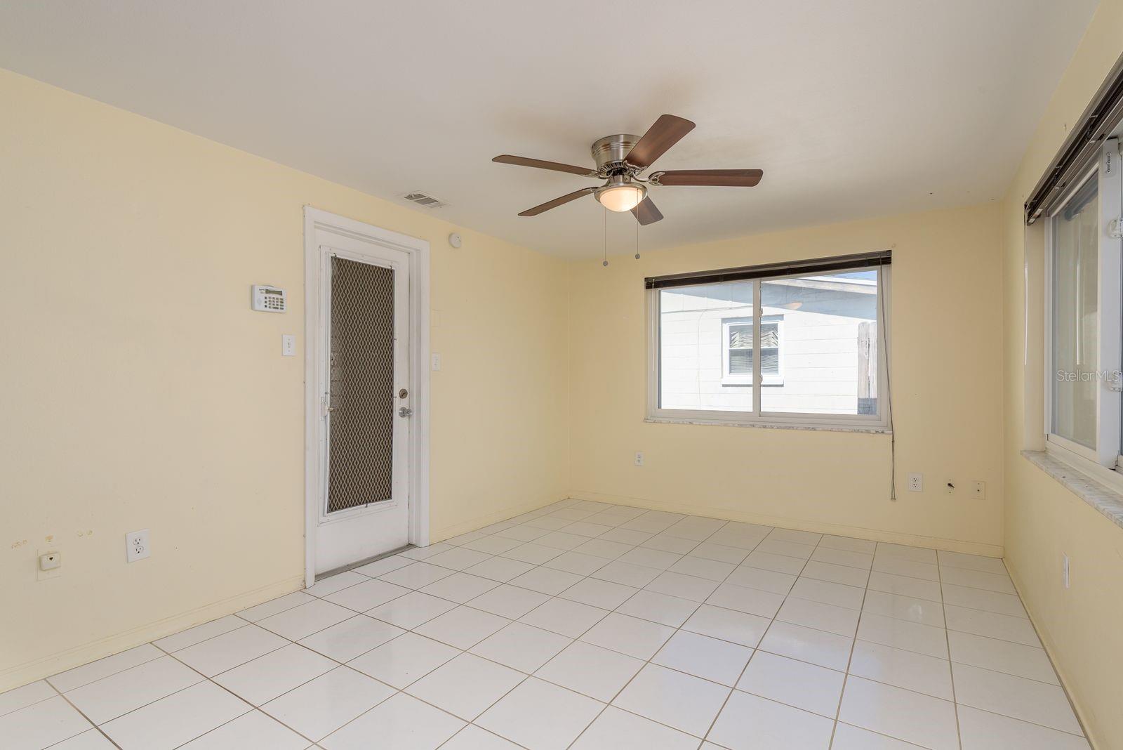 Image 13 of 30 For 4842 Odyssey Avenue