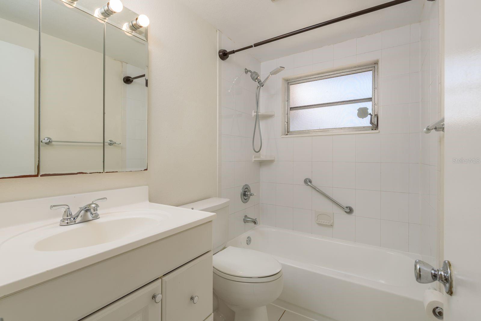 Image 15 of 30 For 4842 Odyssey Avenue