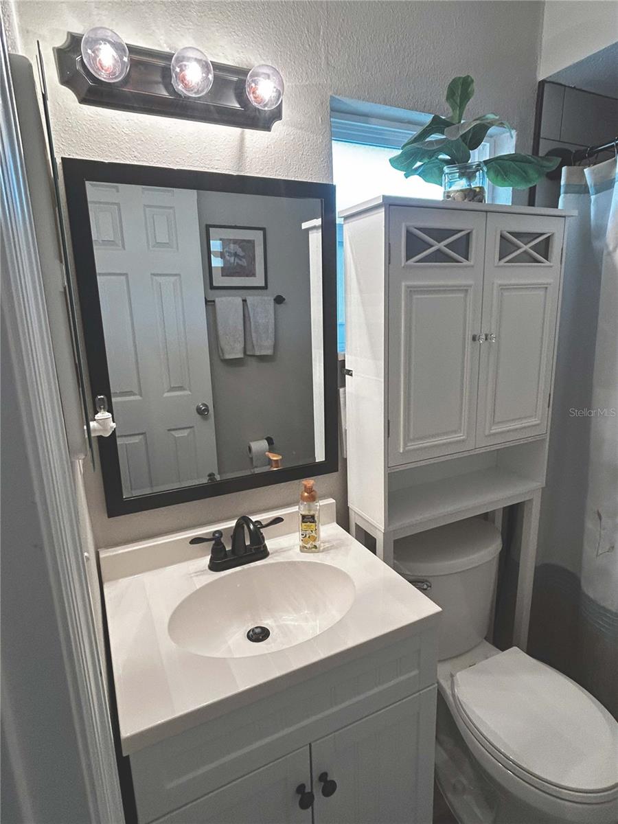Image 19 of 22 For 730 Barber Circle