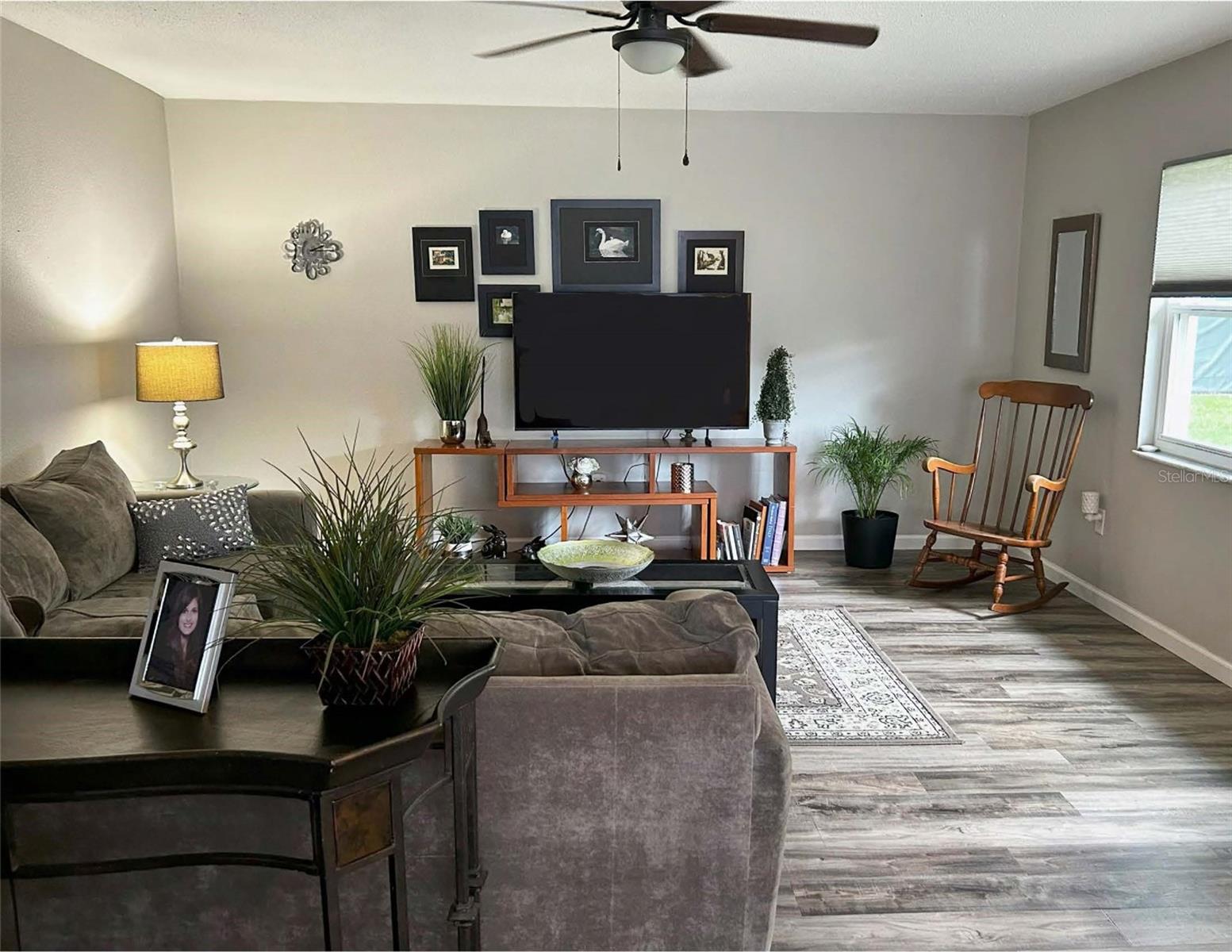 Image 4 of 22 For 730 Barber Circle
