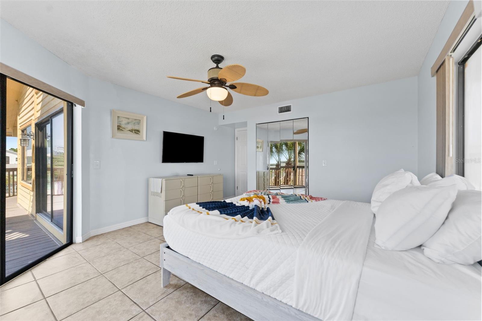 Image 13 of 31 For 13514 Garris Drive