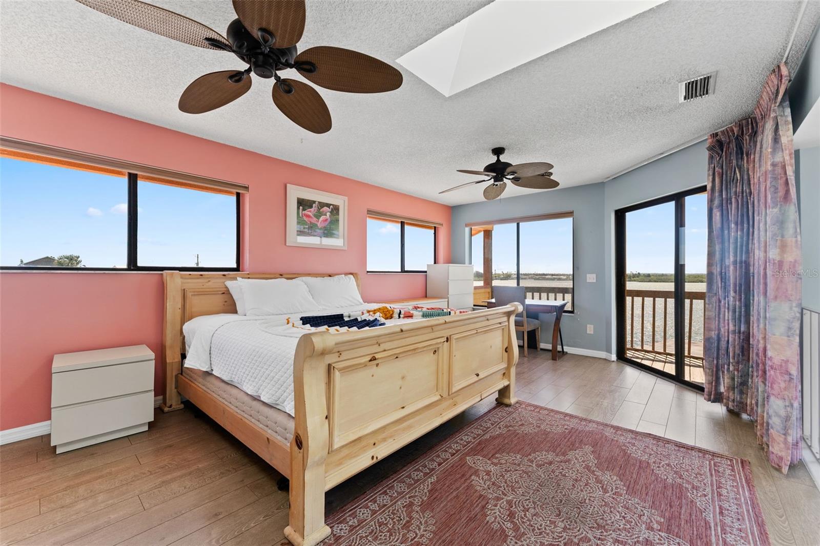 Image 4 of 31 For 13514 Garris Drive