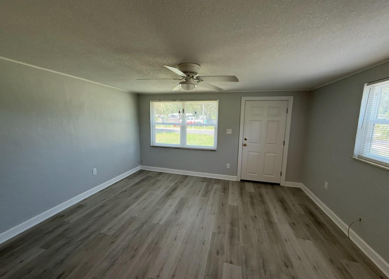 Image 11 of 15 For 5904 Kingsview Lane