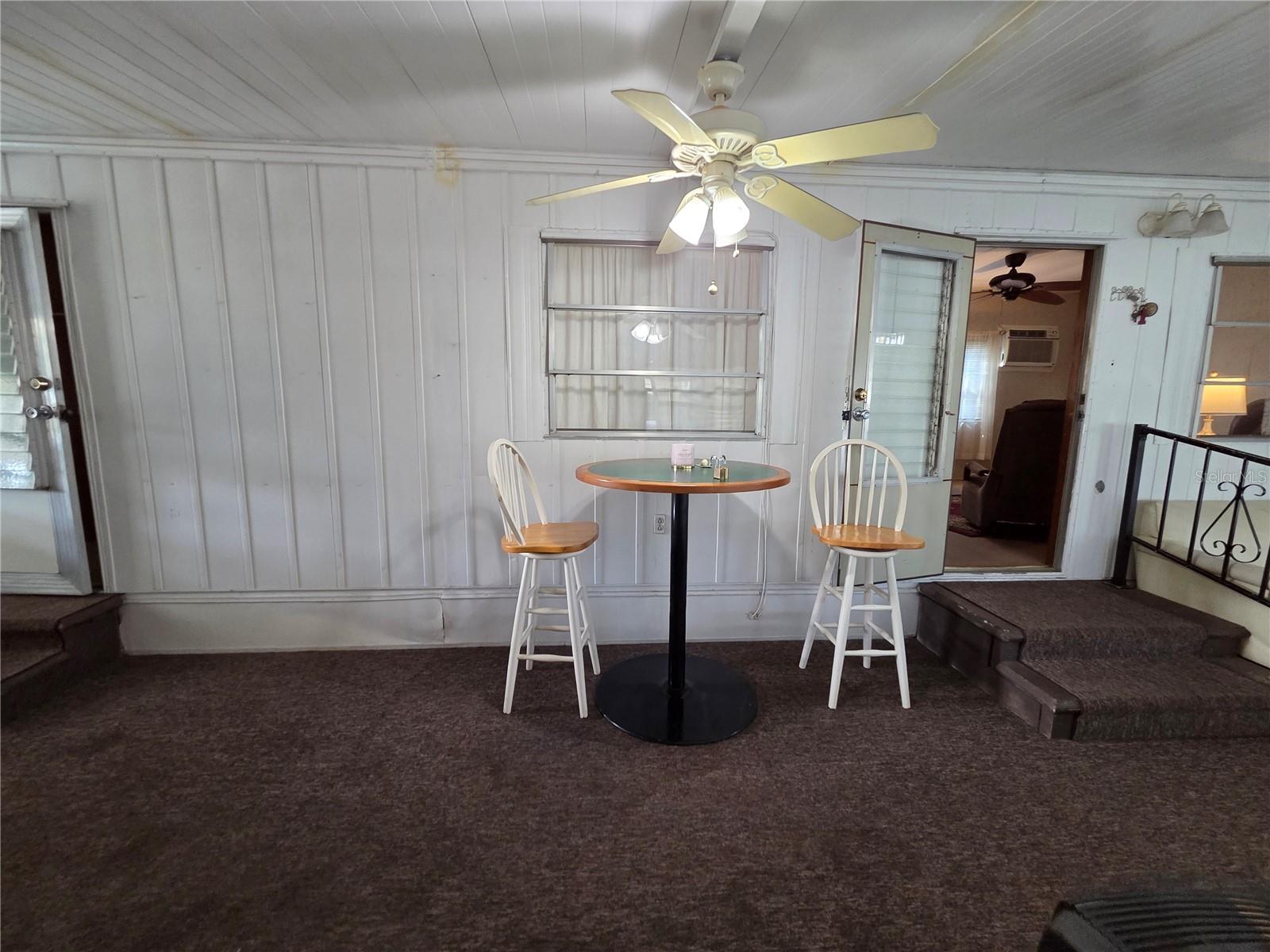 Image 15 of 50 For 4927 Coral Street