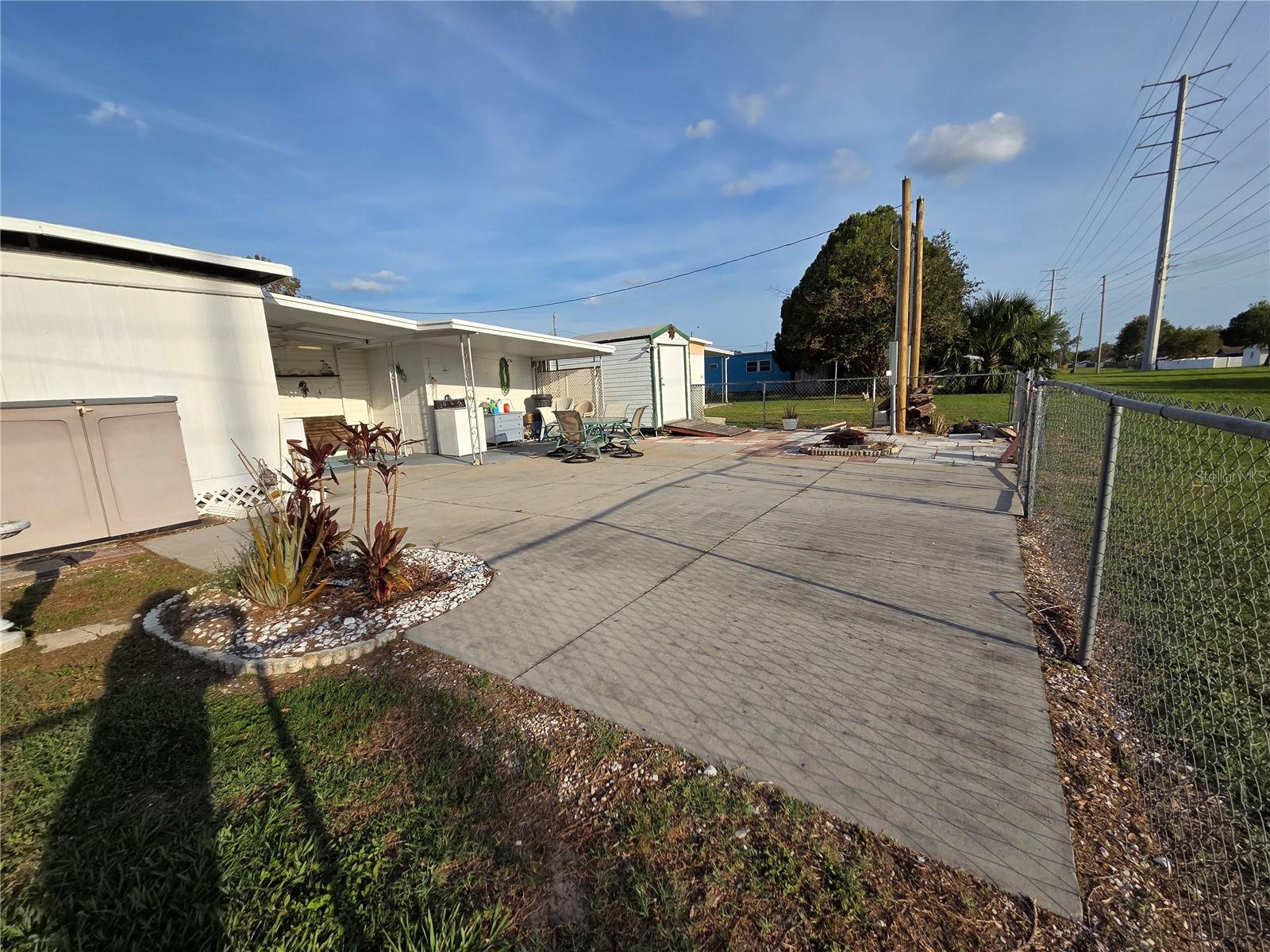 Image 46 of 50 For 4927 Coral Street