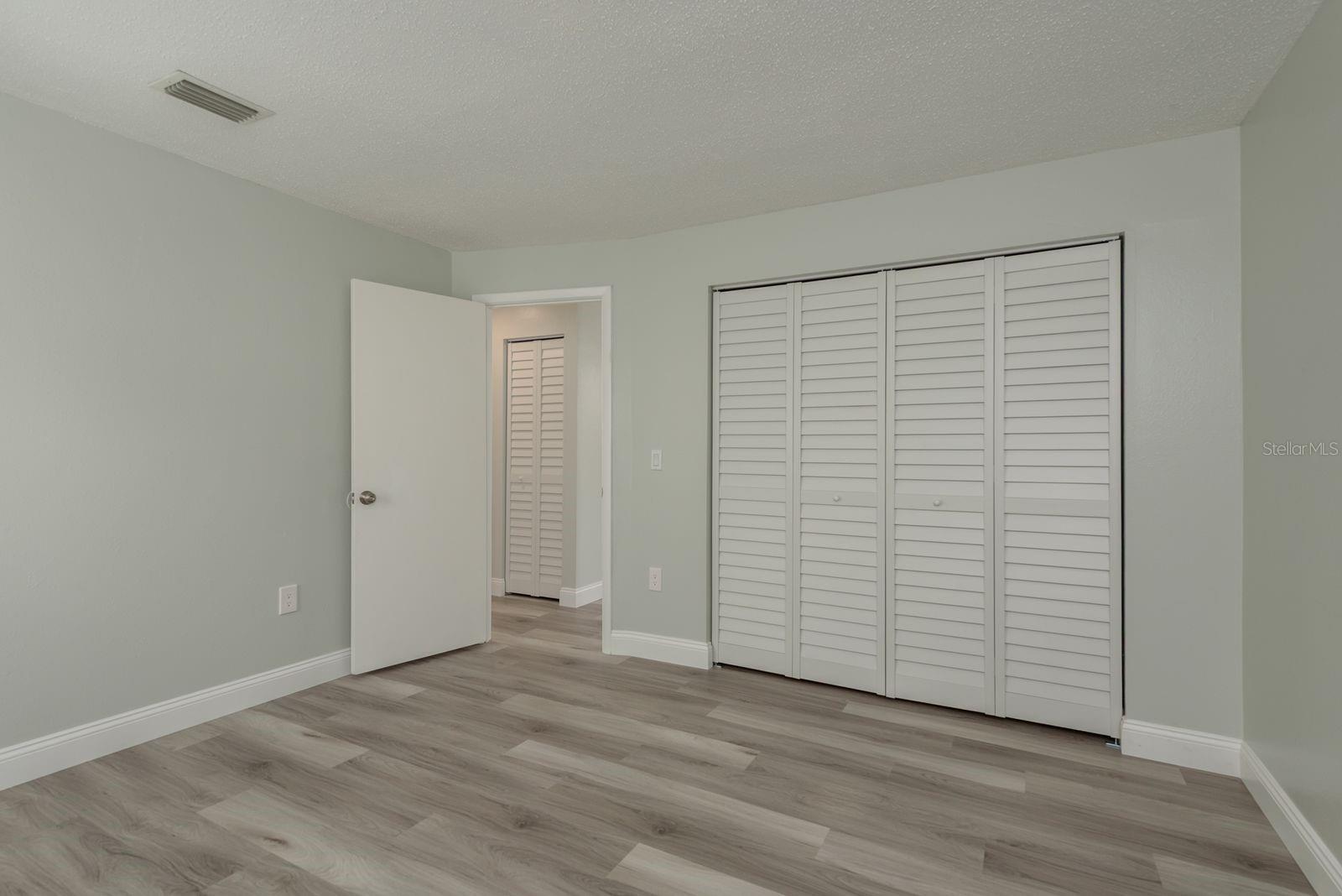 Listing photo id 12 for 10841 Casa Grande Avenue