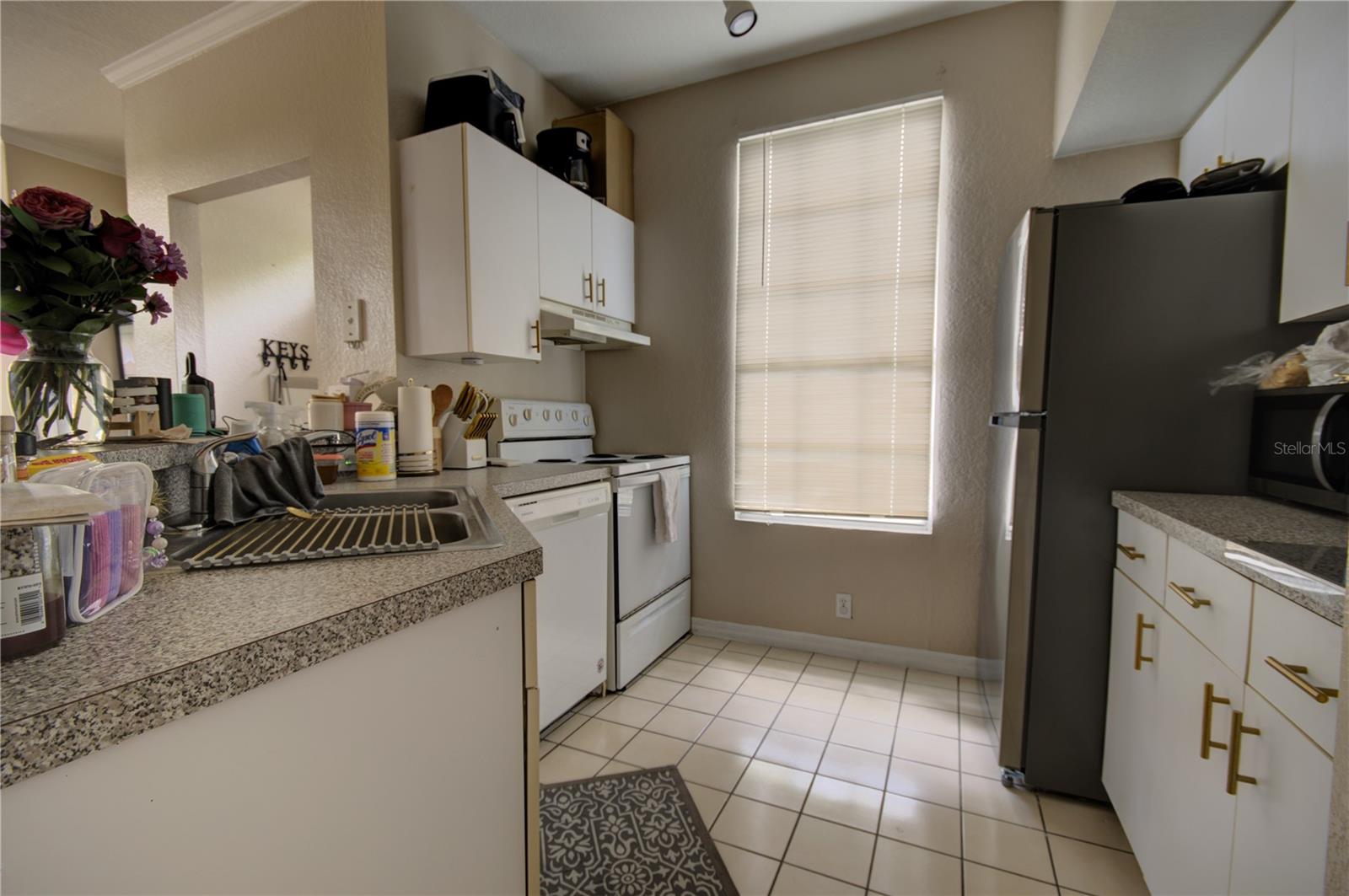 Image 6 of 12 For 6300 Raleigh Street 102