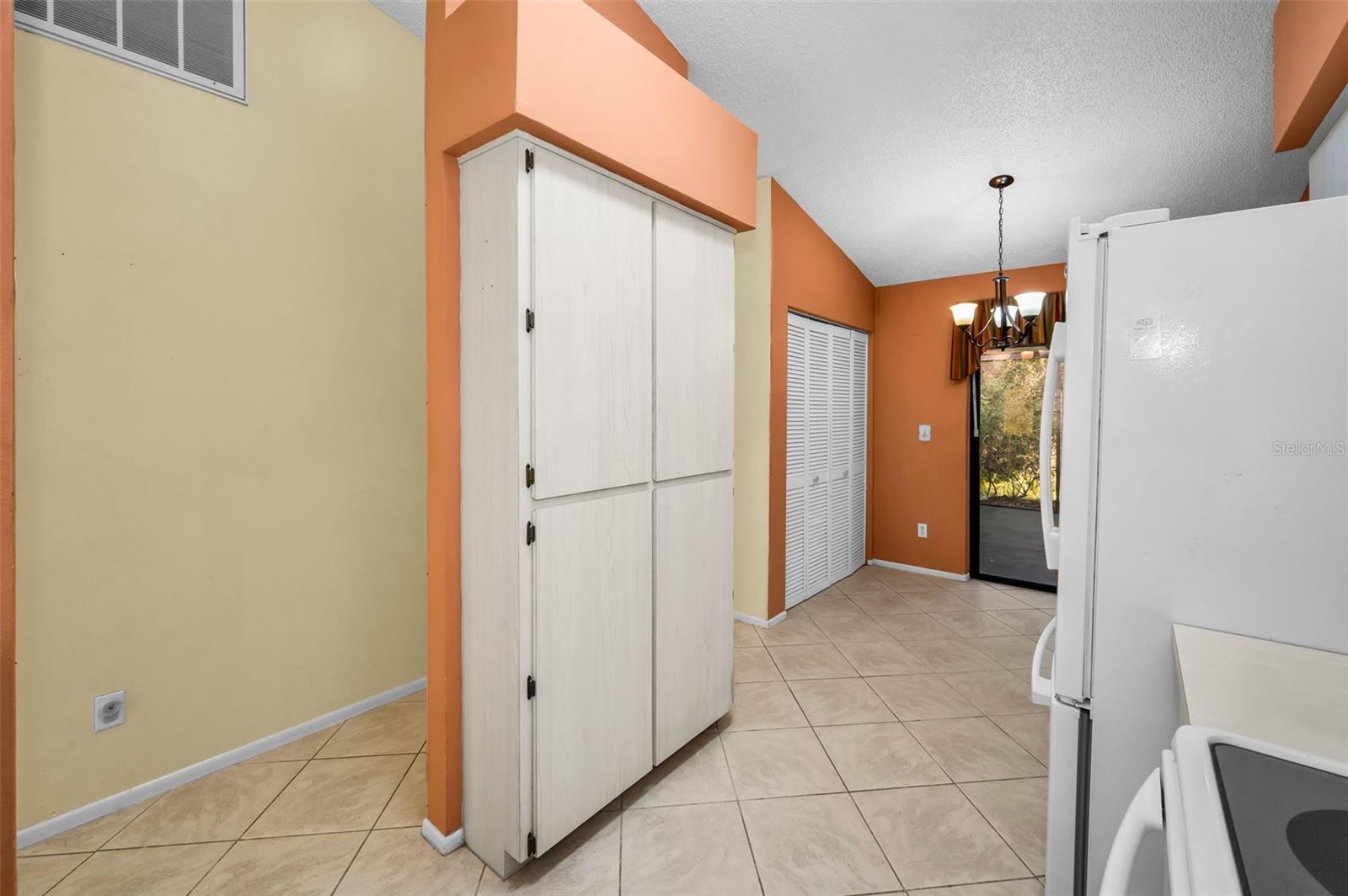 Image 23 of 61 For 3500 Magnolia Ridge Circle 405