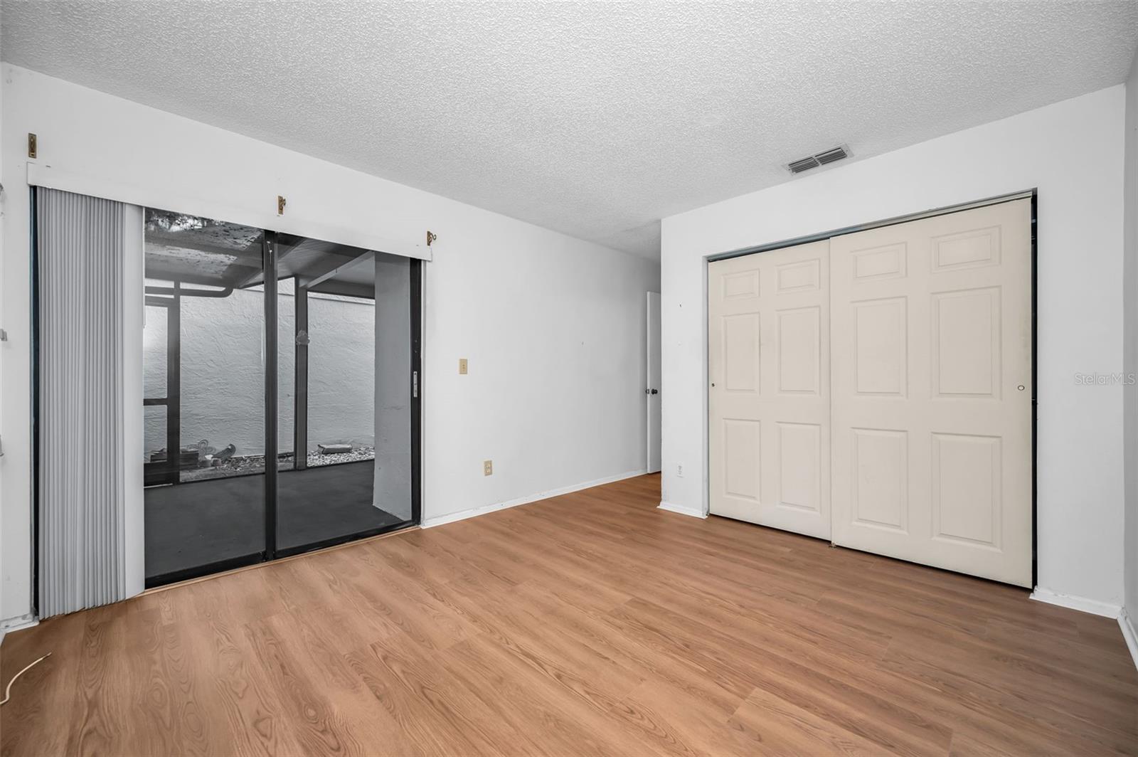 Image 31 of 61 For 3500 Magnolia Ridge Circle 405