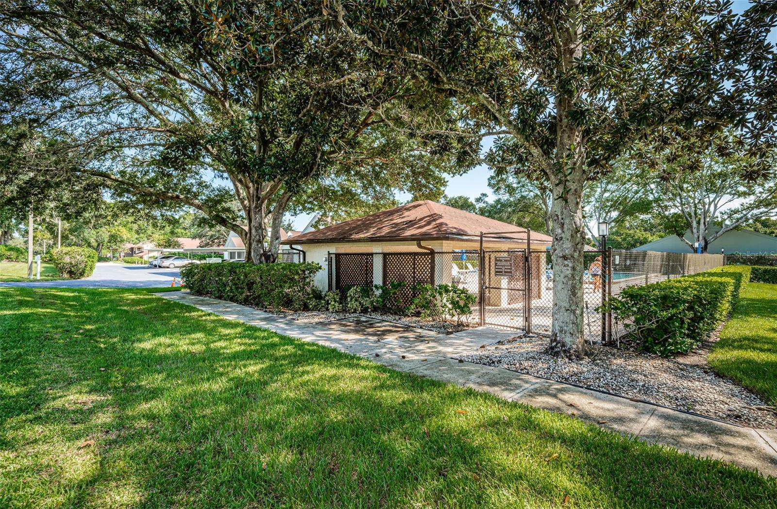 Image 51 of 61 For 3500 Magnolia Ridge Circle 405