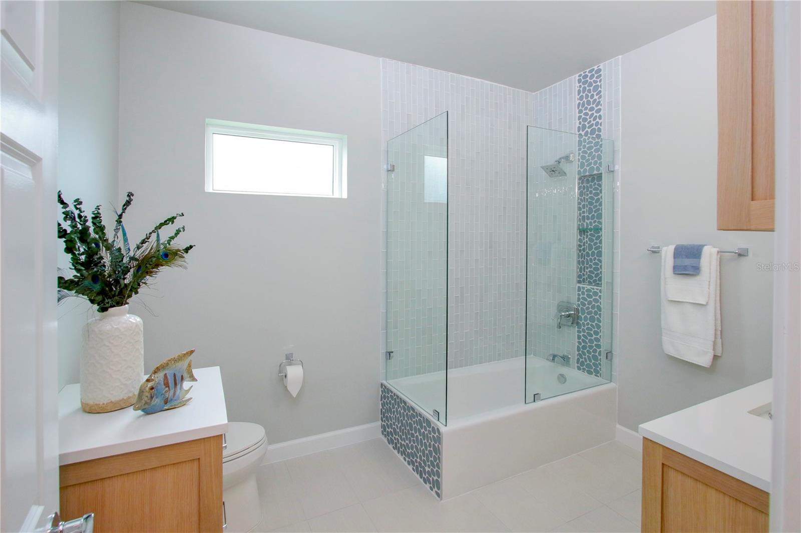 Image 31 of 37 For 494 39th Avenue N