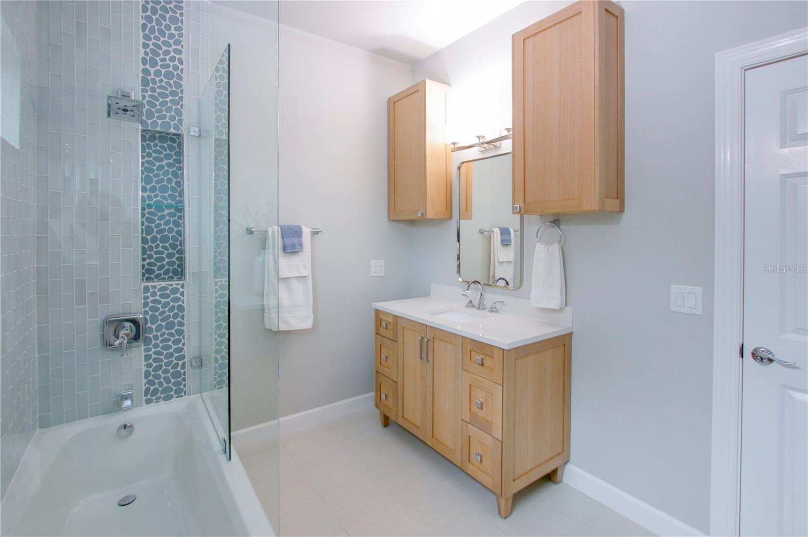 Image 33 of 37 For 494 39th Avenue N