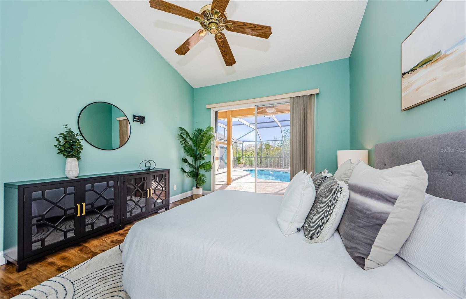 Image 18 of 29 For 957 Westwinds Boulevard