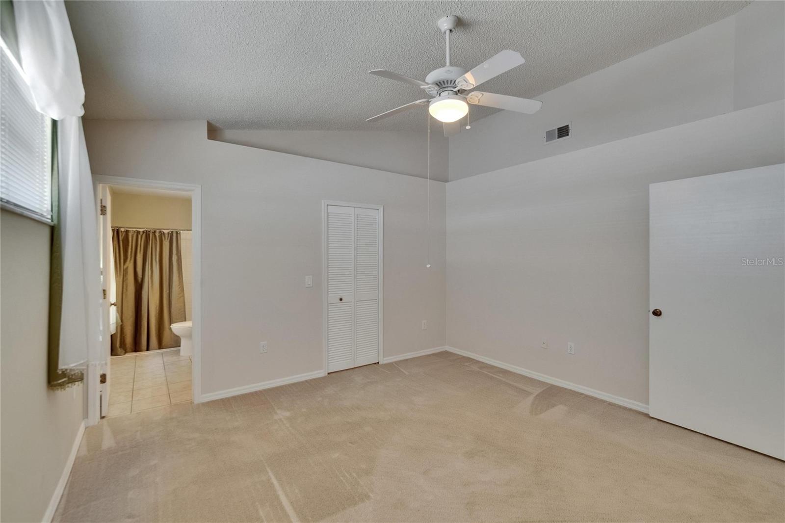 Image 16 of 37 For 2527 Wrencrest Circle