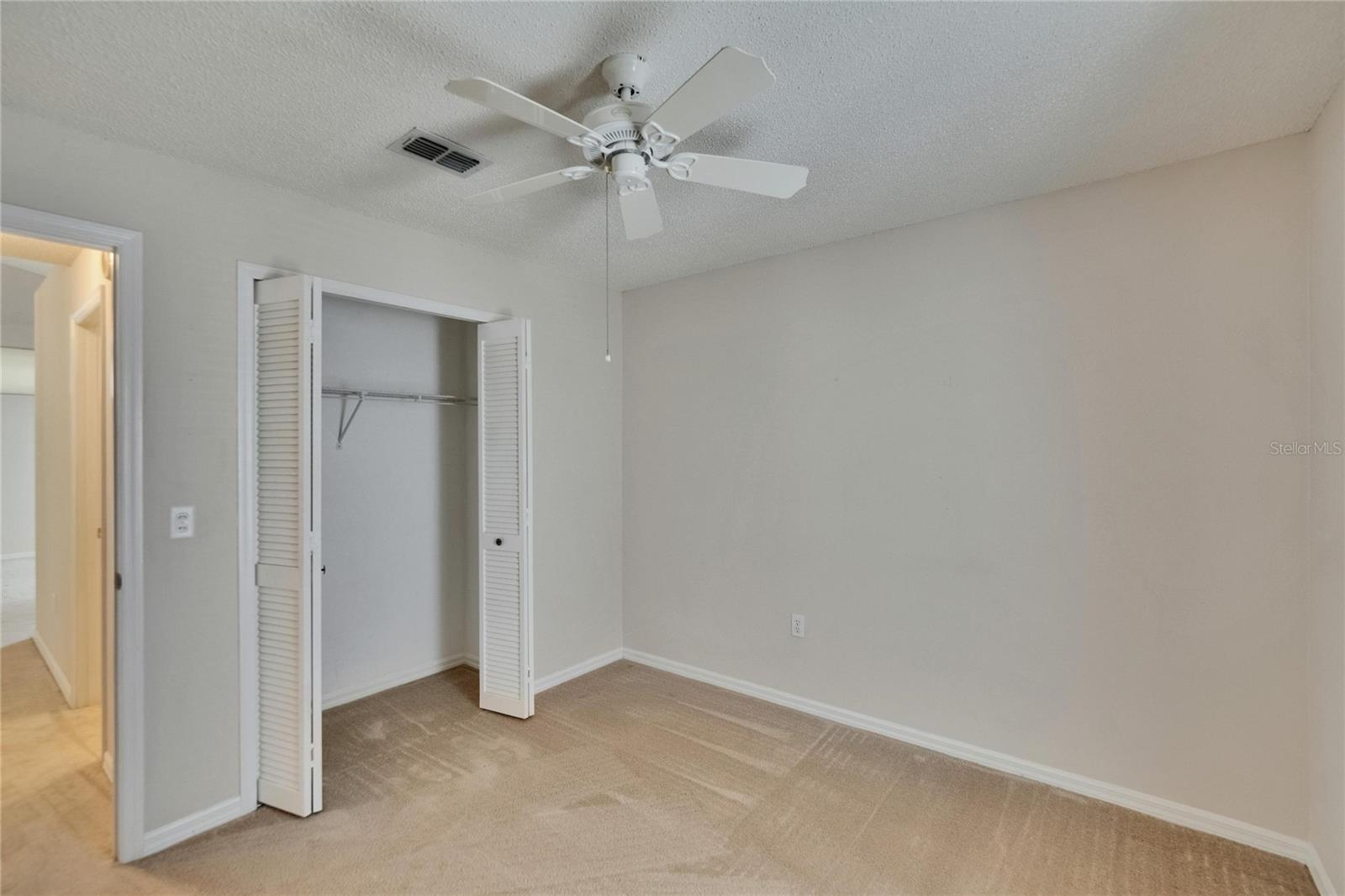 Image 19 of 37 For 2527 Wrencrest Circle